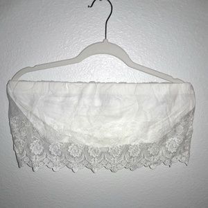 🌼Strapless Lace Crop-Top🌼